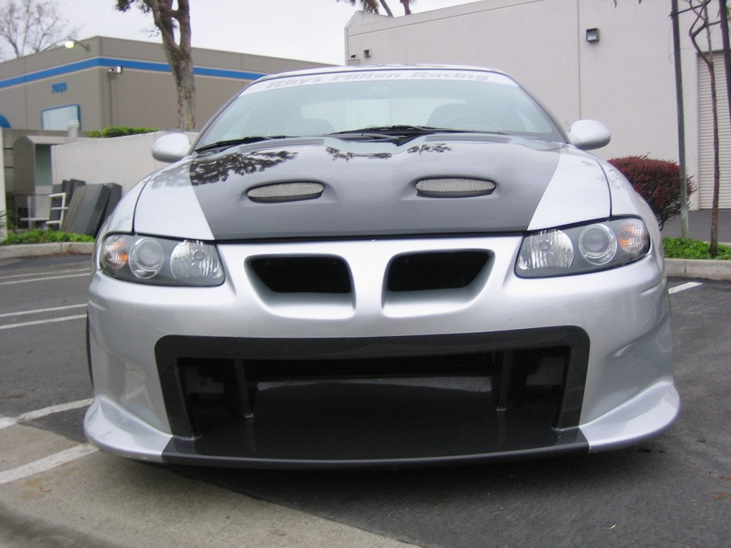 Pontiac GTO 04+ RMR Front Bumper w/ Carbon Fiber Insert – RMR Products